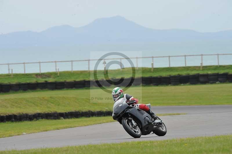 Motorcycle action photographs;anglesey circuit;anglesey trackday photographs;event digital images;eventdigitalimages;no limits trackday;oulton park circuit cheshire;peter wileman photography;trackday;trackday digital images;trackday photos;ty croes circuit wales