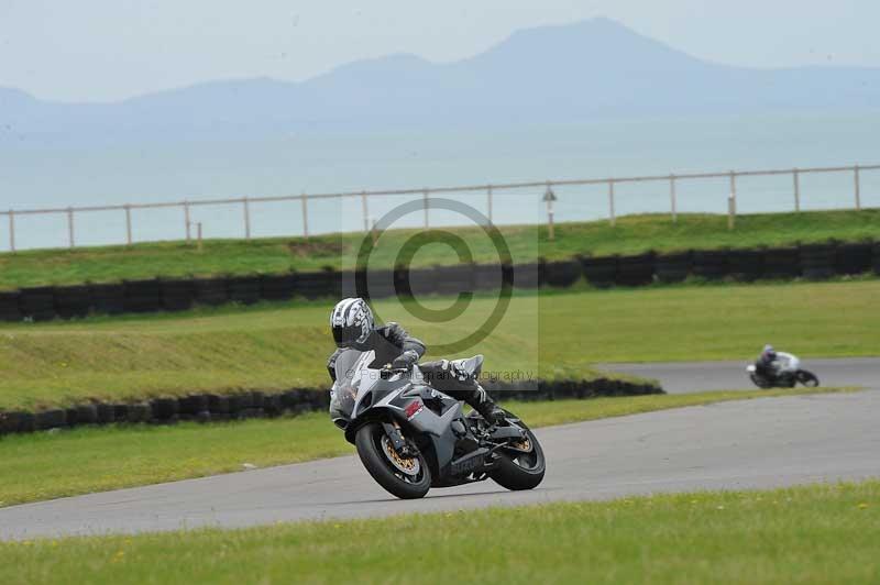 Motorcycle action photographs;anglesey circuit;anglesey trackday photographs;event digital images;eventdigitalimages;no limits trackday;oulton park circuit cheshire;peter wileman photography;trackday;trackday digital images;trackday photos;ty croes circuit wales