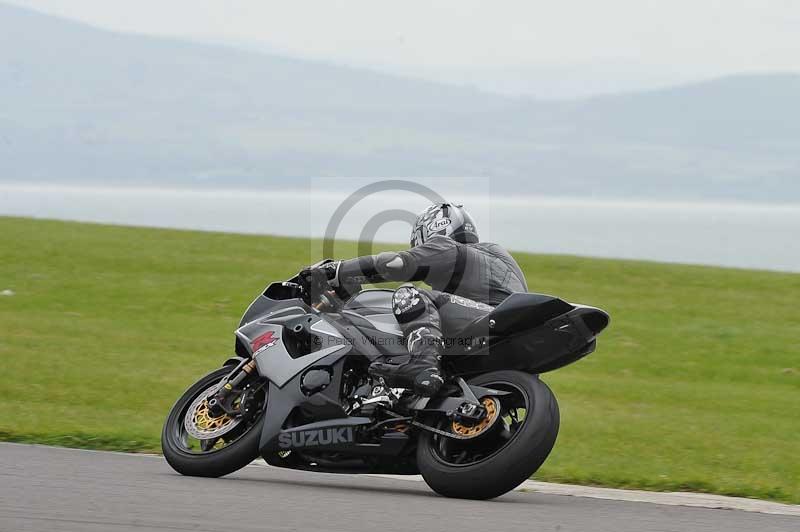 Motorcycle action photographs;anglesey circuit;anglesey trackday photographs;event digital images;eventdigitalimages;no limits trackday;oulton park circuit cheshire;peter wileman photography;trackday;trackday digital images;trackday photos;ty croes circuit wales