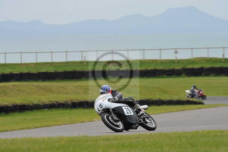 Motorcycle action photographs;anglesey circuit;anglesey trackday photographs;event digital images;eventdigitalimages;no limits trackday;oulton park circuit cheshire;peter wileman photography;trackday;trackday digital images;trackday photos;ty croes circuit wales