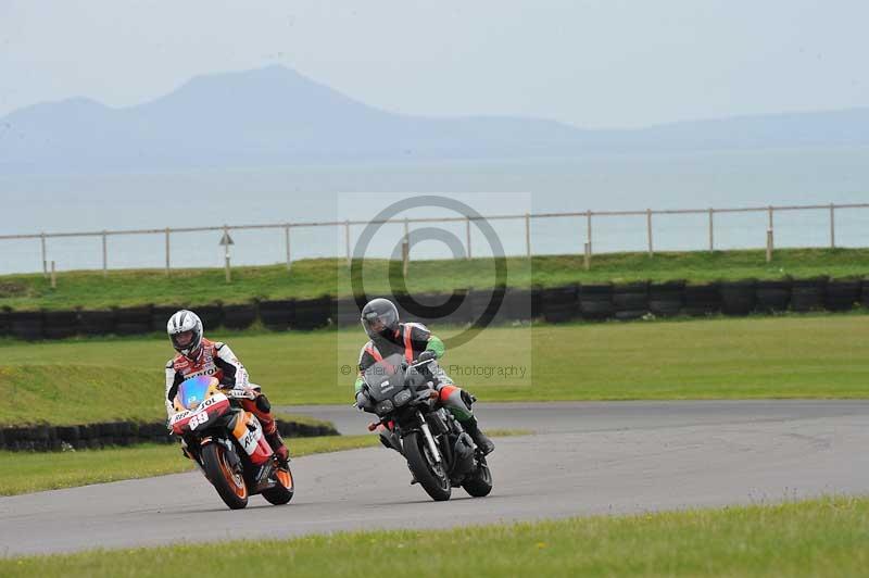 Motorcycle action photographs;anglesey circuit;anglesey trackday photographs;event digital images;eventdigitalimages;no limits trackday;oulton park circuit cheshire;peter wileman photography;trackday;trackday digital images;trackday photos;ty croes circuit wales