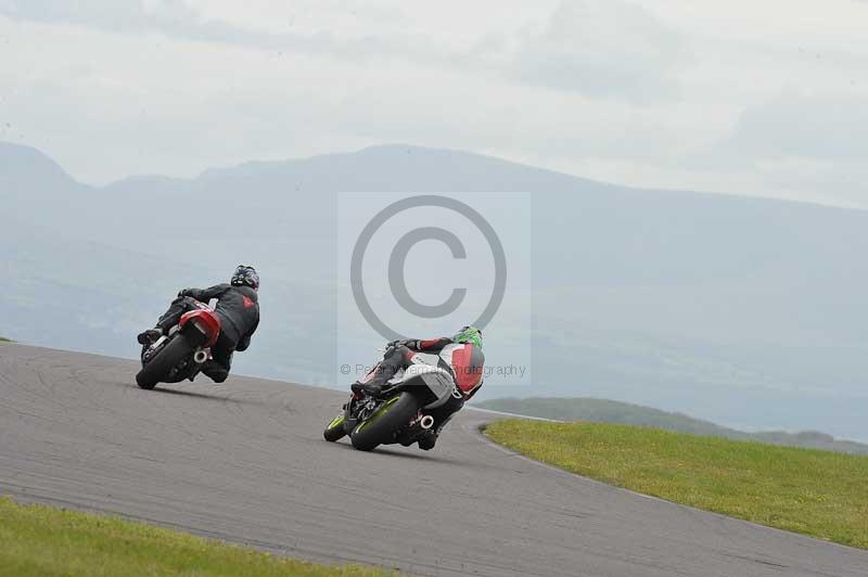 Motorcycle action photographs;anglesey circuit;anglesey trackday photographs;event digital images;eventdigitalimages;no limits trackday;oulton park circuit cheshire;peter wileman photography;trackday;trackday digital images;trackday photos;ty croes circuit wales