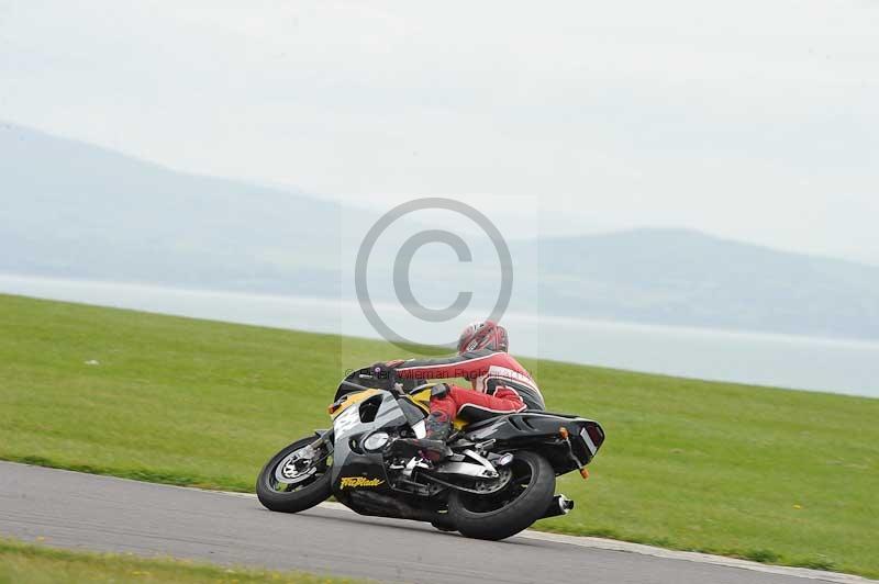 Motorcycle action photographs;anglesey circuit;anglesey trackday photographs;event digital images;eventdigitalimages;no limits trackday;oulton park circuit cheshire;peter wileman photography;trackday;trackday digital images;trackday photos;ty croes circuit wales