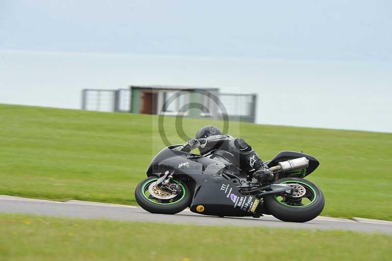 Motorcycle action photographs;anglesey circuit;anglesey trackday photographs;event digital images;eventdigitalimages;no limits trackday;oulton park circuit cheshire;peter wileman photography;trackday;trackday digital images;trackday photos;ty croes circuit wales