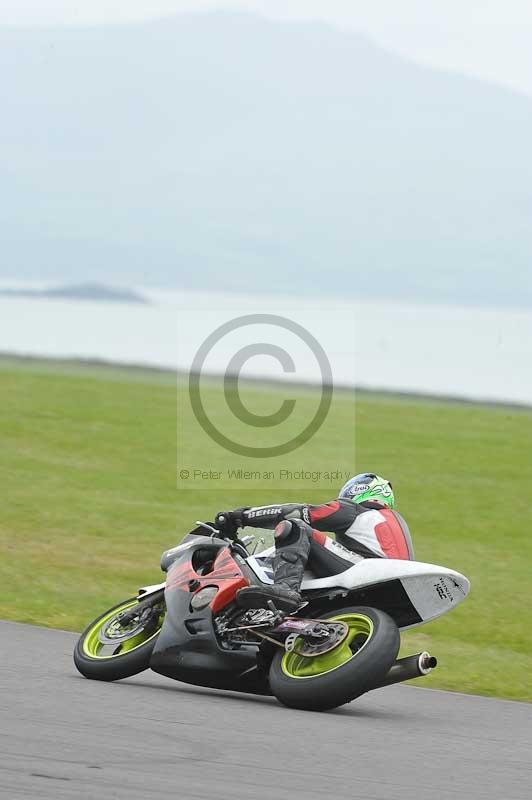 Motorcycle action photographs;anglesey circuit;anglesey trackday photographs;event digital images;eventdigitalimages;no limits trackday;oulton park circuit cheshire;peter wileman photography;trackday;trackday digital images;trackday photos;ty croes circuit wales