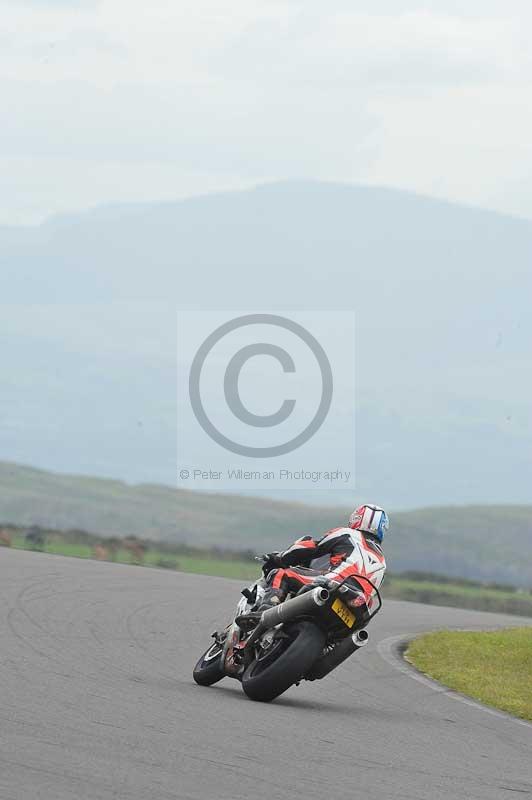 Motorcycle action photographs;anglesey circuit;anglesey trackday photographs;event digital images;eventdigitalimages;no limits trackday;oulton park circuit cheshire;peter wileman photography;trackday;trackday digital images;trackday photos;ty croes circuit wales