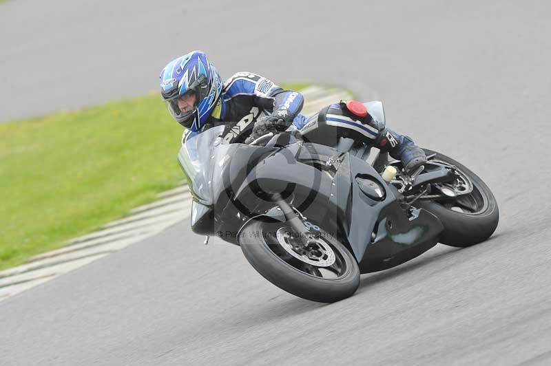 Motorcycle action photographs;anglesey circuit;anglesey trackday photographs;event digital images;eventdigitalimages;no limits trackday;oulton park circuit cheshire;peter wileman photography;trackday;trackday digital images;trackday photos;ty croes circuit wales