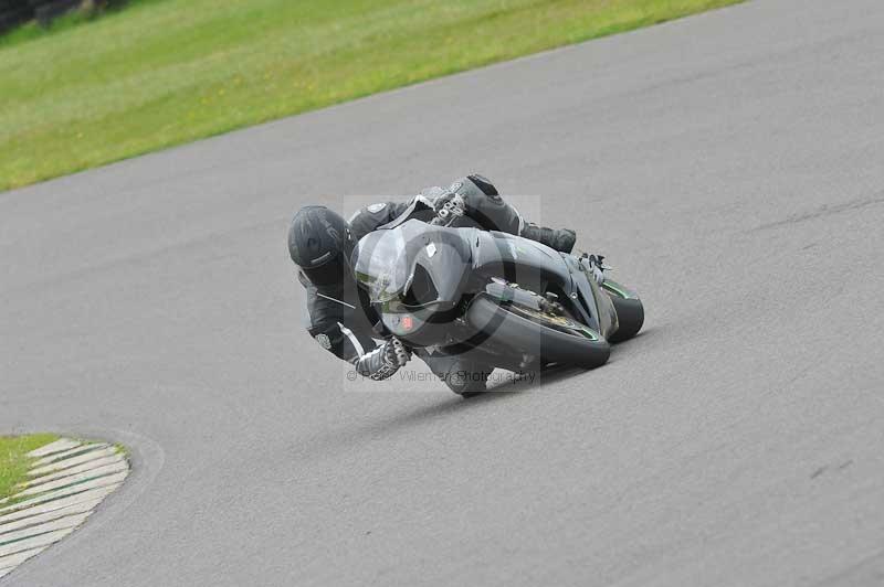 Motorcycle action photographs;anglesey circuit;anglesey trackday photographs;event digital images;eventdigitalimages;no limits trackday;oulton park circuit cheshire;peter wileman photography;trackday;trackday digital images;trackday photos;ty croes circuit wales