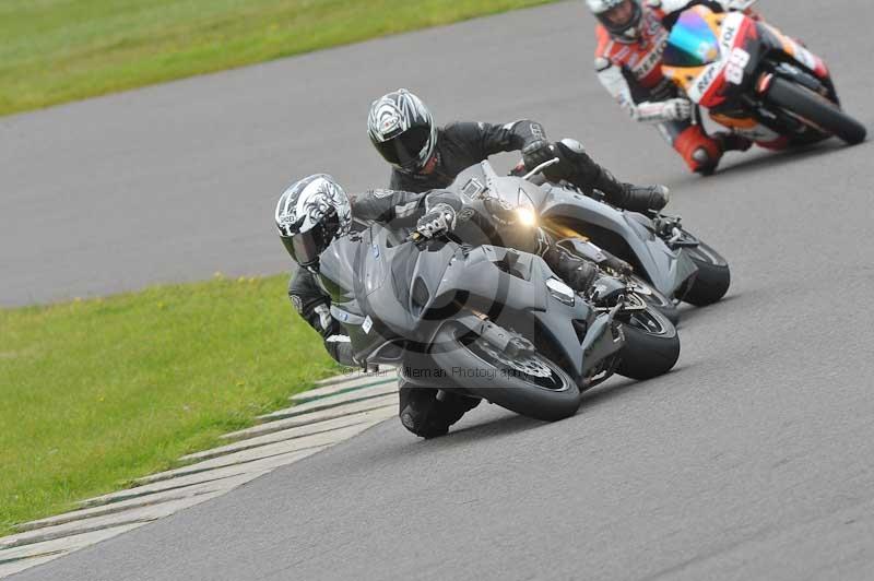 Motorcycle action photographs;anglesey circuit;anglesey trackday photographs;event digital images;eventdigitalimages;no limits trackday;oulton park circuit cheshire;peter wileman photography;trackday;trackday digital images;trackday photos;ty croes circuit wales