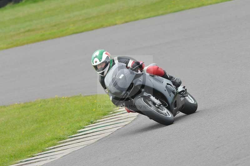 Motorcycle action photographs;anglesey circuit;anglesey trackday photographs;event digital images;eventdigitalimages;no limits trackday;oulton park circuit cheshire;peter wileman photography;trackday;trackday digital images;trackday photos;ty croes circuit wales