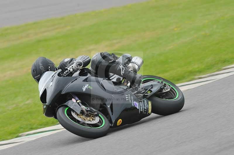 Motorcycle action photographs;anglesey circuit;anglesey trackday photographs;event digital images;eventdigitalimages;no limits trackday;oulton park circuit cheshire;peter wileman photography;trackday;trackday digital images;trackday photos;ty croes circuit wales