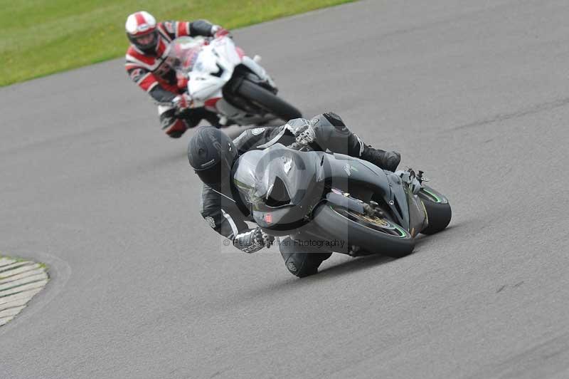 Motorcycle action photographs;anglesey circuit;anglesey trackday photographs;event digital images;eventdigitalimages;no limits trackday;oulton park circuit cheshire;peter wileman photography;trackday;trackday digital images;trackday photos;ty croes circuit wales