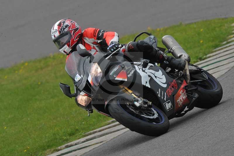 Motorcycle action photographs;anglesey circuit;anglesey trackday photographs;event digital images;eventdigitalimages;no limits trackday;oulton park circuit cheshire;peter wileman photography;trackday;trackday digital images;trackday photos;ty croes circuit wales