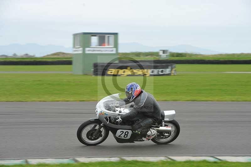 Motorcycle action photographs;anglesey circuit;anglesey trackday photographs;event digital images;eventdigitalimages;no limits trackday;oulton park circuit cheshire;peter wileman photography;trackday;trackday digital images;trackday photos;ty croes circuit wales