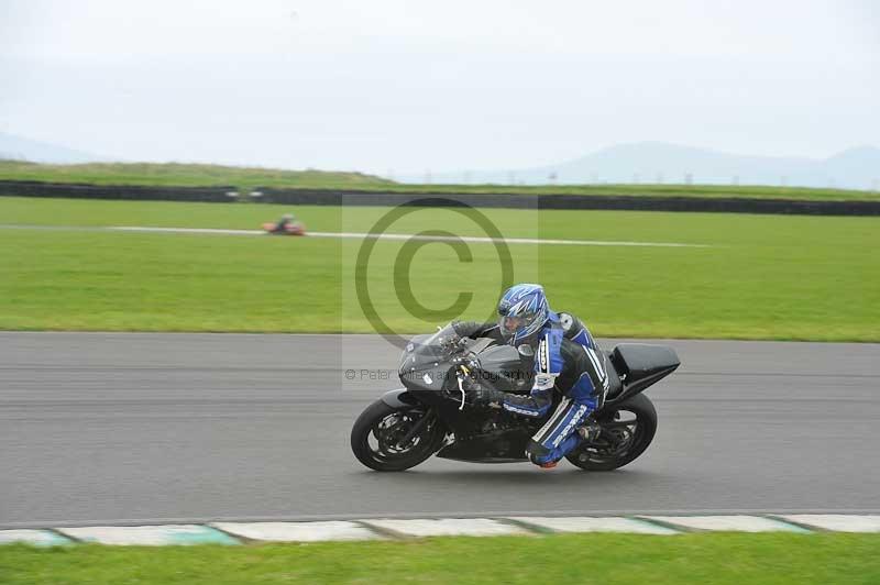 Motorcycle action photographs;anglesey circuit;anglesey trackday photographs;event digital images;eventdigitalimages;no limits trackday;oulton park circuit cheshire;peter wileman photography;trackday;trackday digital images;trackday photos;ty croes circuit wales