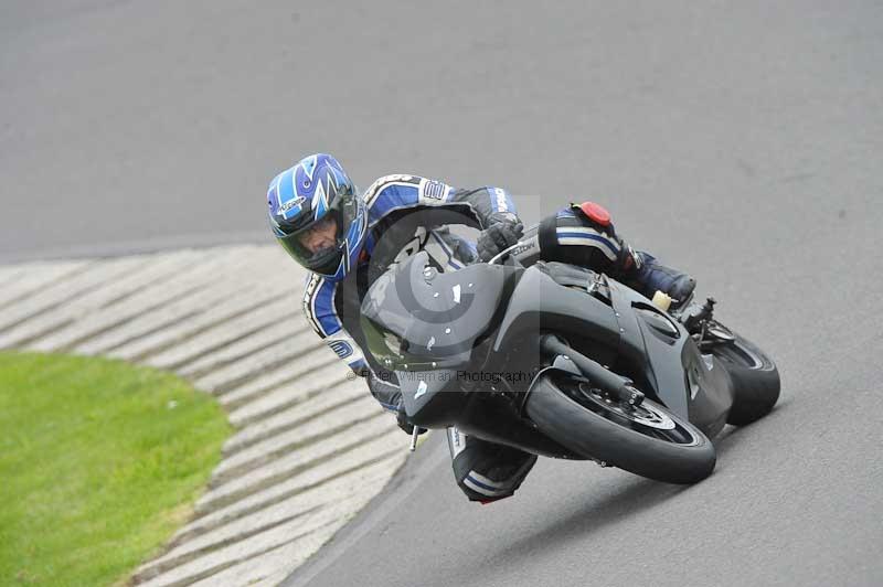 Motorcycle action photographs;anglesey circuit;anglesey trackday photographs;event digital images;eventdigitalimages;no limits trackday;oulton park circuit cheshire;peter wileman photography;trackday;trackday digital images;trackday photos;ty croes circuit wales