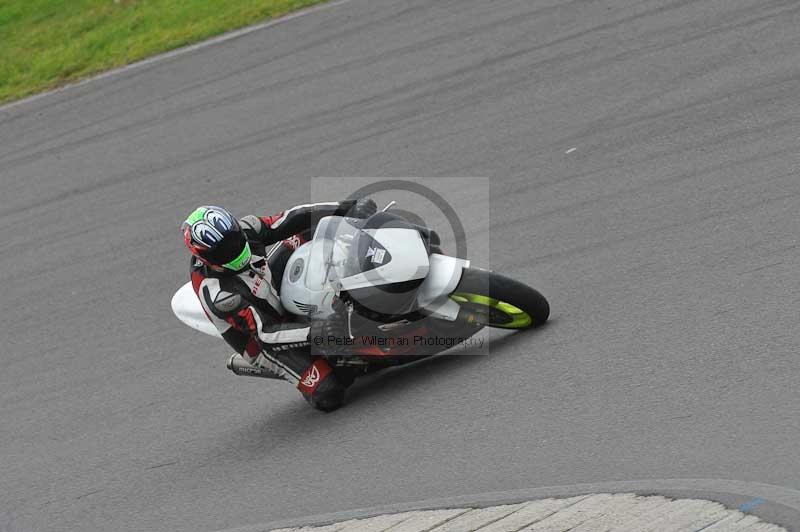 Motorcycle action photographs;anglesey circuit;anglesey trackday photographs;event digital images;eventdigitalimages;no limits trackday;oulton park circuit cheshire;peter wileman photography;trackday;trackday digital images;trackday photos;ty croes circuit wales