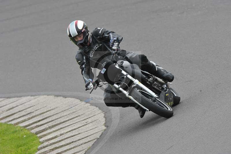 Motorcycle action photographs;anglesey circuit;anglesey trackday photographs;event digital images;eventdigitalimages;no limits trackday;oulton park circuit cheshire;peter wileman photography;trackday;trackday digital images;trackday photos;ty croes circuit wales