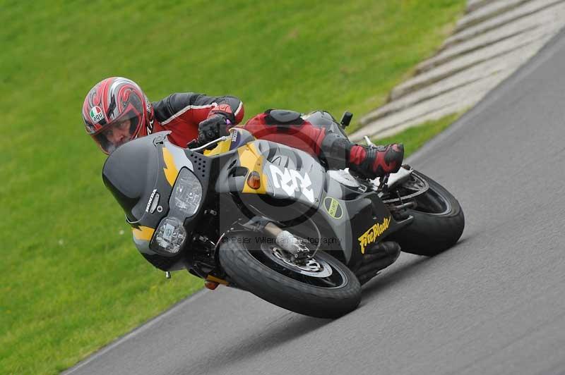 Motorcycle action photographs;anglesey circuit;anglesey trackday photographs;event digital images;eventdigitalimages;no limits trackday;oulton park circuit cheshire;peter wileman photography;trackday;trackday digital images;trackday photos;ty croes circuit wales