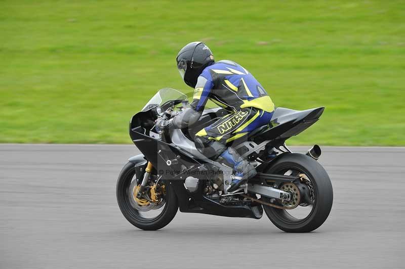 Motorcycle action photographs;anglesey circuit;anglesey trackday photographs;event digital images;eventdigitalimages;no limits trackday;oulton park circuit cheshire;peter wileman photography;trackday;trackday digital images;trackday photos;ty croes circuit wales