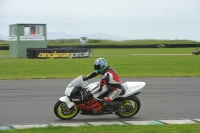 Motorcycle-action-photographs;anglesey-circuit;anglesey-trackday-photographs;event-digital-images;eventdigitalimages;no-limits-trackday;oulton-park-circuit-cheshire;peter-wileman-photography;trackday;trackday-digital-images;trackday-photos;ty-croes-circuit-wales