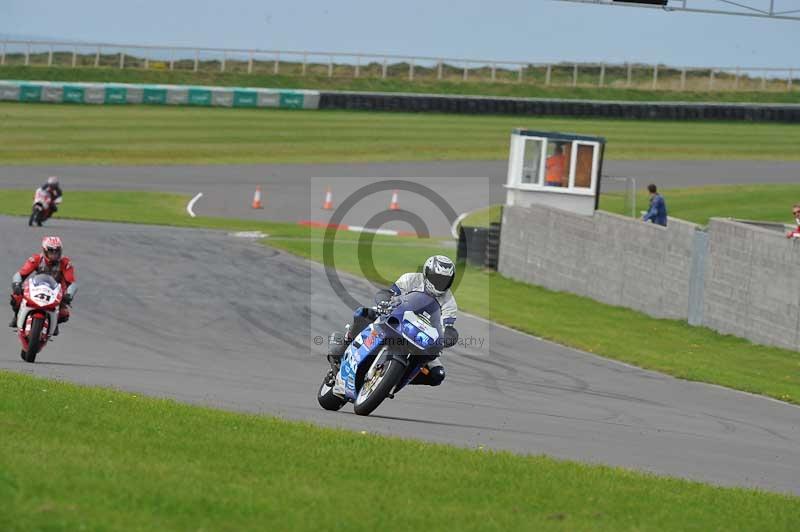 Motorcycle action photographs;anglesey circuit;anglesey trackday photographs;event digital images;eventdigitalimages;no limits trackday;oulton park circuit cheshire;peter wileman photography;trackday;trackday digital images;trackday photos;ty croes circuit wales