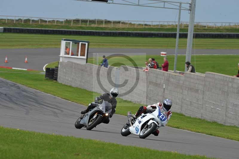 Motorcycle action photographs;anglesey circuit;anglesey trackday photographs;event digital images;eventdigitalimages;no limits trackday;oulton park circuit cheshire;peter wileman photography;trackday;trackday digital images;trackday photos;ty croes circuit wales