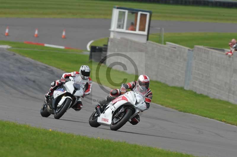 Motorcycle action photographs;anglesey circuit;anglesey trackday photographs;event digital images;eventdigitalimages;no limits trackday;oulton park circuit cheshire;peter wileman photography;trackday;trackday digital images;trackday photos;ty croes circuit wales