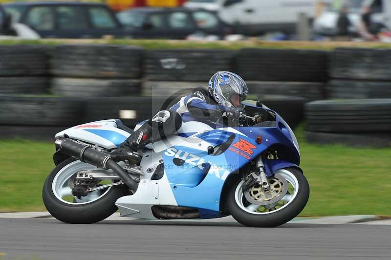 Motorcycle action photographs;anglesey circuit;anglesey trackday photographs;event digital images;eventdigitalimages;no limits trackday;oulton park circuit cheshire;peter wileman photography;trackday;trackday digital images;trackday photos;ty croes circuit wales