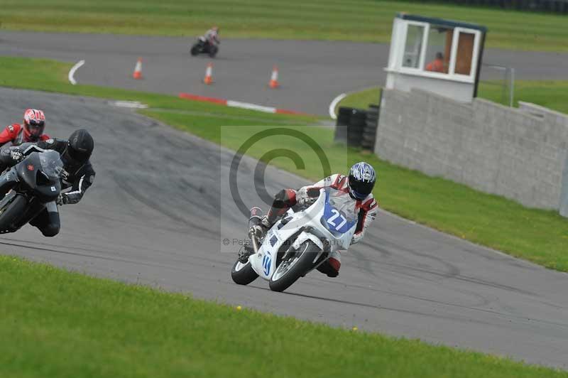 Motorcycle action photographs;anglesey circuit;anglesey trackday photographs;event digital images;eventdigitalimages;no limits trackday;oulton park circuit cheshire;peter wileman photography;trackday;trackday digital images;trackday photos;ty croes circuit wales