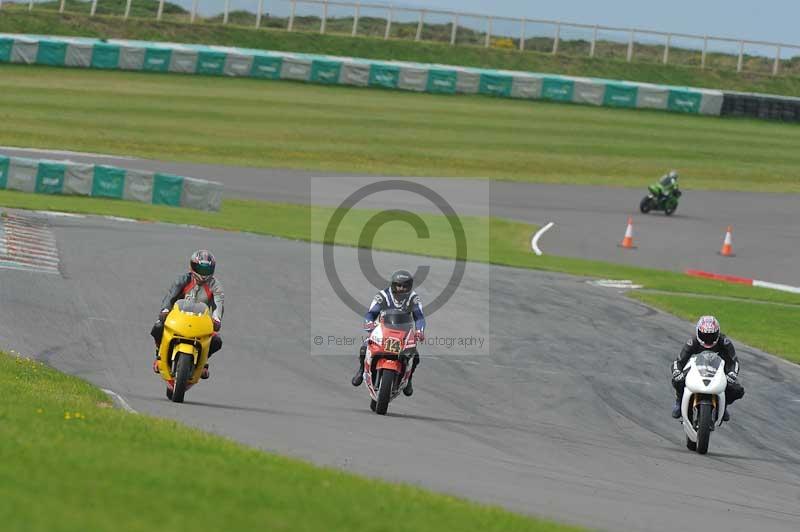 Motorcycle action photographs;anglesey circuit;anglesey trackday photographs;event digital images;eventdigitalimages;no limits trackday;oulton park circuit cheshire;peter wileman photography;trackday;trackday digital images;trackday photos;ty croes circuit wales