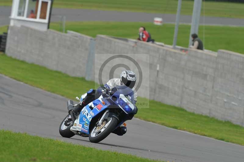 Motorcycle action photographs;anglesey circuit;anglesey trackday photographs;event digital images;eventdigitalimages;no limits trackday;oulton park circuit cheshire;peter wileman photography;trackday;trackday digital images;trackday photos;ty croes circuit wales