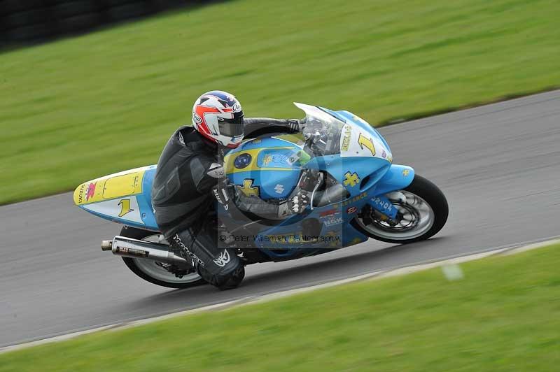 Motorcycle action photographs;anglesey circuit;anglesey trackday photographs;event digital images;eventdigitalimages;no limits trackday;oulton park circuit cheshire;peter wileman photography;trackday;trackday digital images;trackday photos;ty croes circuit wales