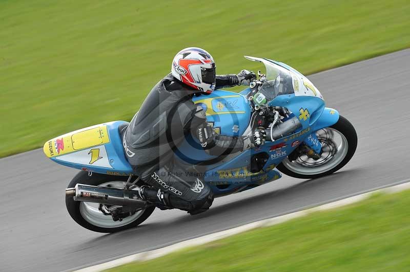 Motorcycle action photographs;anglesey circuit;anglesey trackday photographs;event digital images;eventdigitalimages;no limits trackday;oulton park circuit cheshire;peter wileman photography;trackday;trackday digital images;trackday photos;ty croes circuit wales