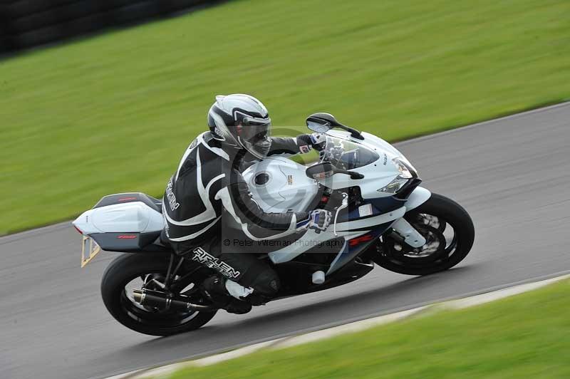 Motorcycle action photographs;anglesey circuit;anglesey trackday photographs;event digital images;eventdigitalimages;no limits trackday;oulton park circuit cheshire;peter wileman photography;trackday;trackday digital images;trackday photos;ty croes circuit wales