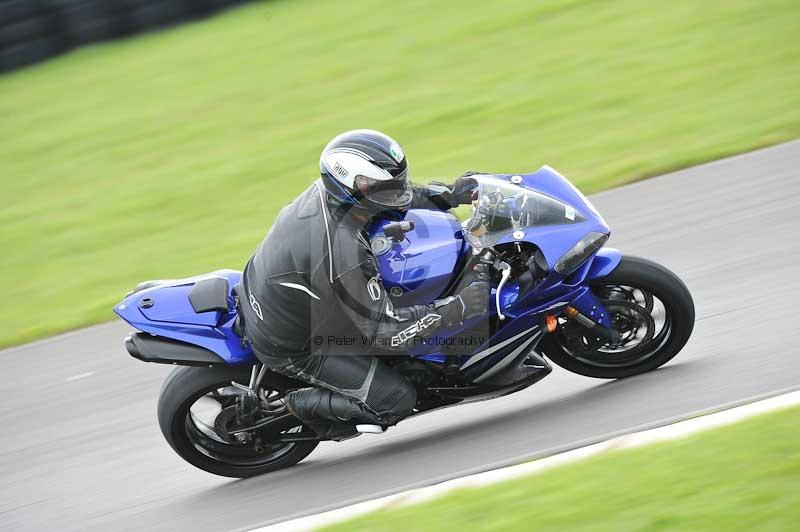 Motorcycle action photographs;anglesey circuit;anglesey trackday photographs;event digital images;eventdigitalimages;no limits trackday;oulton park circuit cheshire;peter wileman photography;trackday;trackday digital images;trackday photos;ty croes circuit wales