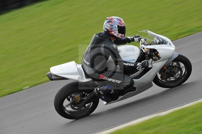 Motorcycle action photographs;anglesey circuit;anglesey trackday photographs;event digital images;eventdigitalimages;no limits trackday;oulton park circuit cheshire;peter wileman photography;trackday;trackday digital images;trackday photos;ty croes circuit wales