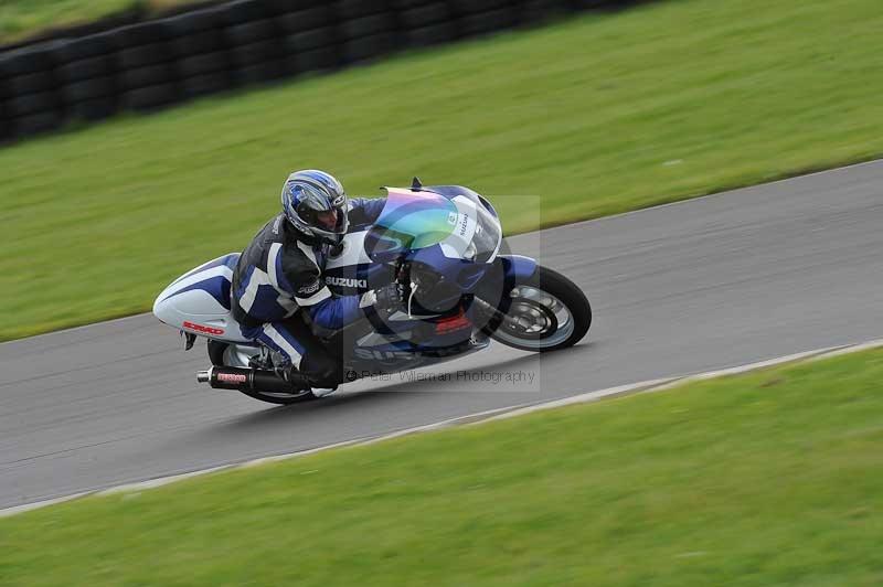 Motorcycle action photographs;anglesey circuit;anglesey trackday photographs;event digital images;eventdigitalimages;no limits trackday;oulton park circuit cheshire;peter wileman photography;trackday;trackday digital images;trackday photos;ty croes circuit wales