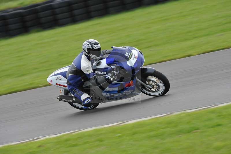 Motorcycle action photographs;anglesey circuit;anglesey trackday photographs;event digital images;eventdigitalimages;no limits trackday;oulton park circuit cheshire;peter wileman photography;trackday;trackday digital images;trackday photos;ty croes circuit wales