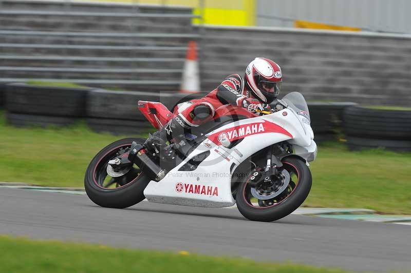 Motorcycle action photographs;anglesey circuit;anglesey trackday photographs;event digital images;eventdigitalimages;no limits trackday;oulton park circuit cheshire;peter wileman photography;trackday;trackday digital images;trackday photos;ty croes circuit wales