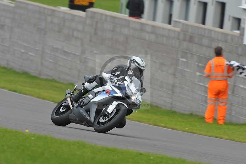 Motorcycle action photographs;anglesey circuit;anglesey trackday photographs;event digital images;eventdigitalimages;no limits trackday;oulton park circuit cheshire;peter wileman photography;trackday;trackday digital images;trackday photos;ty croes circuit wales