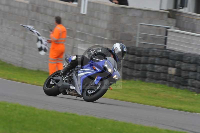 Motorcycle action photographs;anglesey circuit;anglesey trackday photographs;event digital images;eventdigitalimages;no limits trackday;oulton park circuit cheshire;peter wileman photography;trackday;trackday digital images;trackday photos;ty croes circuit wales