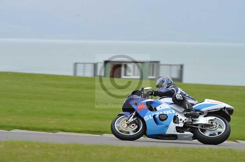 Motorcycle action photographs;anglesey circuit;anglesey trackday photographs;event digital images;eventdigitalimages;no limits trackday;oulton park circuit cheshire;peter wileman photography;trackday;trackday digital images;trackday photos;ty croes circuit wales