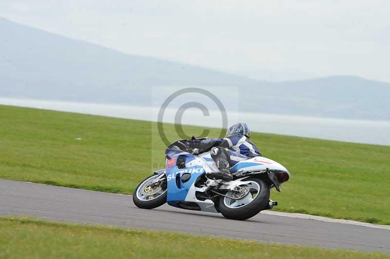 Motorcycle action photographs;anglesey circuit;anglesey trackday photographs;event digital images;eventdigitalimages;no limits trackday;oulton park circuit cheshire;peter wileman photography;trackday;trackday digital images;trackday photos;ty croes circuit wales