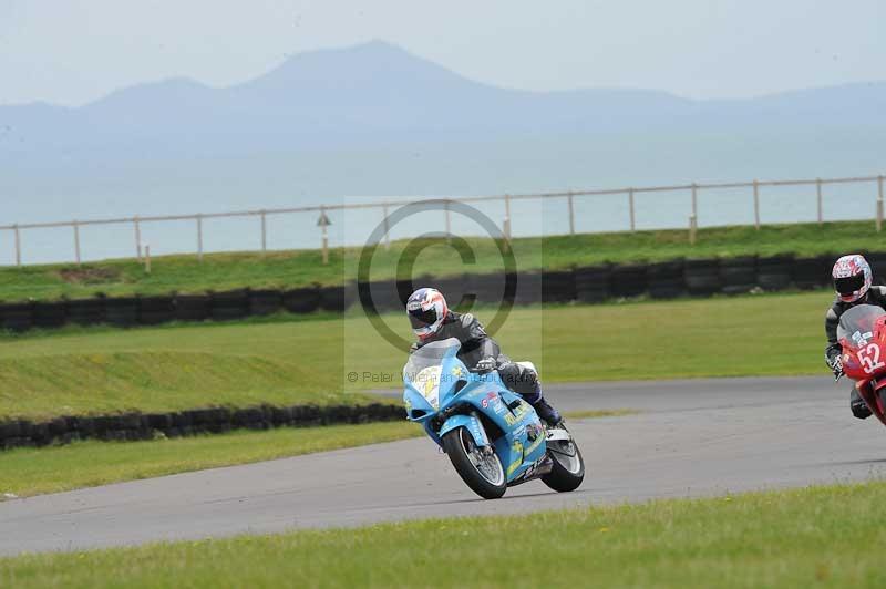 Motorcycle action photographs;anglesey circuit;anglesey trackday photographs;event digital images;eventdigitalimages;no limits trackday;oulton park circuit cheshire;peter wileman photography;trackday;trackday digital images;trackday photos;ty croes circuit wales