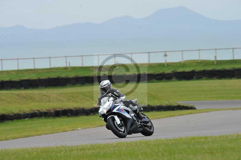 Motorcycle action photographs;anglesey circuit;anglesey trackday photographs;event digital images;eventdigitalimages;no limits trackday;oulton park circuit cheshire;peter wileman photography;trackday;trackday digital images;trackday photos;ty croes circuit wales