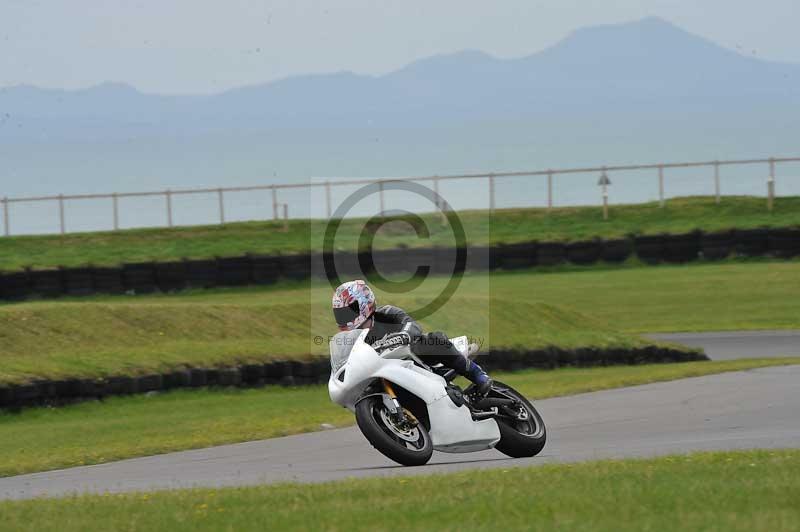 Motorcycle action photographs;anglesey circuit;anglesey trackday photographs;event digital images;eventdigitalimages;no limits trackday;oulton park circuit cheshire;peter wileman photography;trackday;trackday digital images;trackday photos;ty croes circuit wales