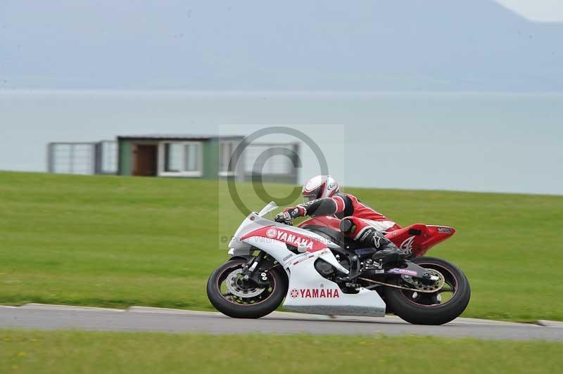 Motorcycle action photographs;anglesey circuit;anglesey trackday photographs;event digital images;eventdigitalimages;no limits trackday;oulton park circuit cheshire;peter wileman photography;trackday;trackday digital images;trackday photos;ty croes circuit wales