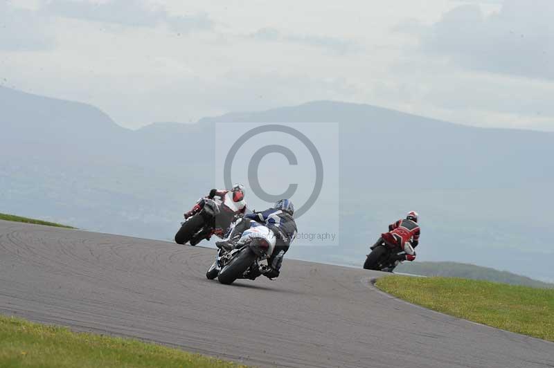 Motorcycle action photographs;anglesey circuit;anglesey trackday photographs;event digital images;eventdigitalimages;no limits trackday;oulton park circuit cheshire;peter wileman photography;trackday;trackday digital images;trackday photos;ty croes circuit wales