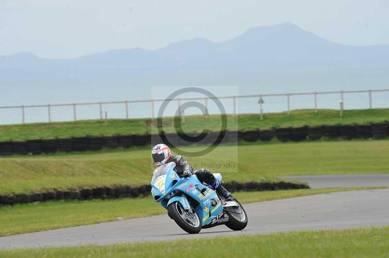 Motorcycle action photographs;anglesey circuit;anglesey trackday photographs;event digital images;eventdigitalimages;no limits trackday;oulton park circuit cheshire;peter wileman photography;trackday;trackday digital images;trackday photos;ty croes circuit wales